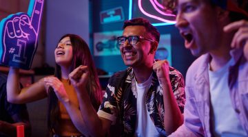 Behind the Odds: Navigating the World of Sports Betting Markets 15 Free Bets celebrated